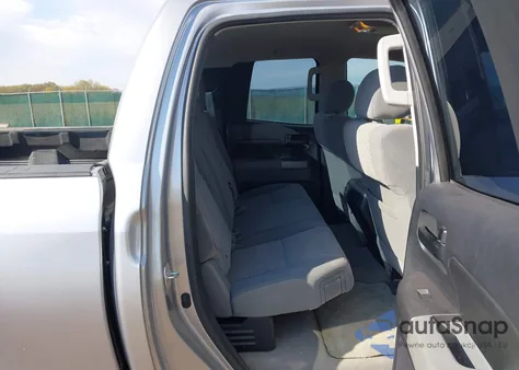 2010 Toyota Tundra Grade 4.6L V8 из США, поврежденный, VIN 5TFUM5F17AX009001